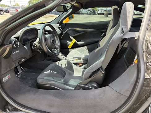 Used 2019 McLaren 720S RWD image 25