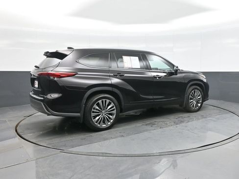 Used 2020 Toyota Highlander Platinum image 7