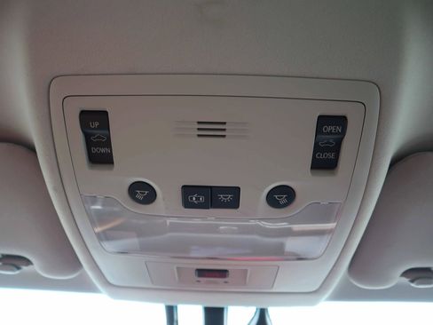 Used 2013 Lexus ES 300h w/ Luxury Pkg FWD image 23