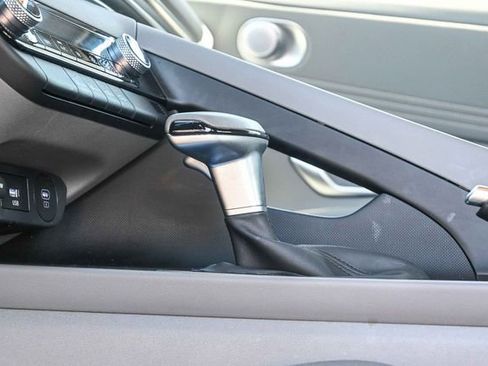 Certified 2025 Hyundai Elantra Sport image 24