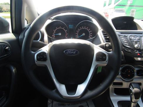 Used 2019 Ford Fiesta SE FWD image 14