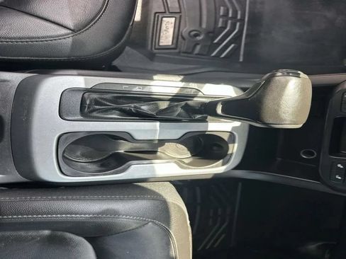 Used 2019 Chevrolet Colorado ZR2 w/ ZR2 Dusk Special Edition AWD/4WD image 24