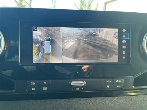 Used 2024 Mercedes-Benz Sprinter 2500 image 20