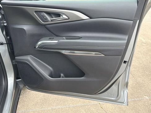 New 2026 Chevrolet Traverse LT w/ Sun and Wheel Package FWD image 14