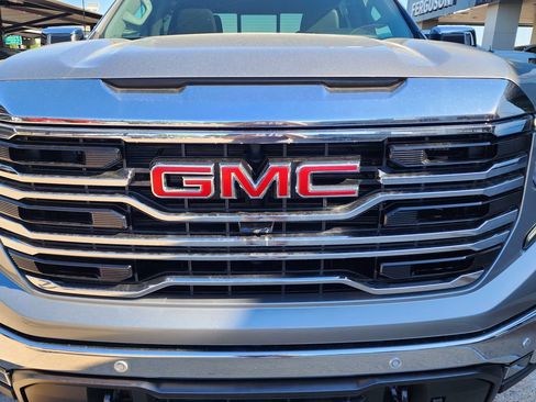 New 2026 GMC Sierra 1500 SLT w/ SLT Premium Plus Package AWD/4WD image 10