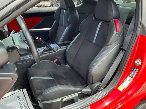 Used 2023 Toyota GR86 Premium RWD image 29