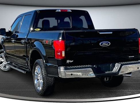 Used 2018 Ford F150 Lariat w/ Equipment Group 502A Luxury image 4
