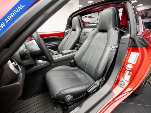 Used 2024 MAZDA MX-5 Miata RF Grand Touring RWD image 11