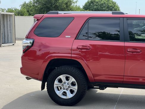 Used 2024 Toyota 4Runner SR5 AWD/4WD image 11