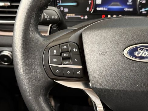 Used 2020 Ford Explorer Limited RWD image 38
