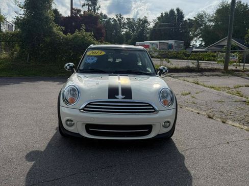 Used 2013 MINI Cooper Clubman FWD image 3
