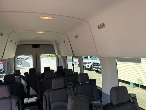 Used 2018 Ford Transit 350 XLT image 20