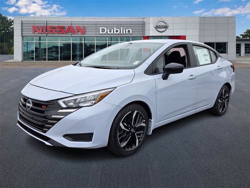 New 2025 Nissan Versa SR image 1