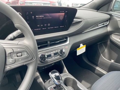 New 2026 Buick Envista Preferred FWD image 22