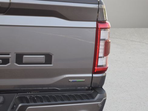 Used 2022 Ford F150 Lariat w/ Equipment Group 502A High AWD/4WD image 6
