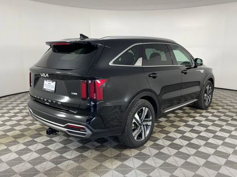 Certified 2022 Kia Sorento EX w/ Panoramic Sunroof Package image 23