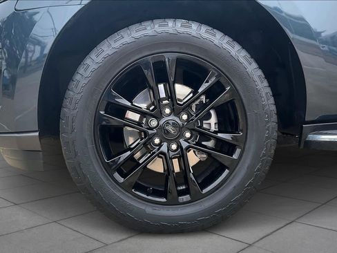 Used 2022 Ford Expedition Max XLT image 9