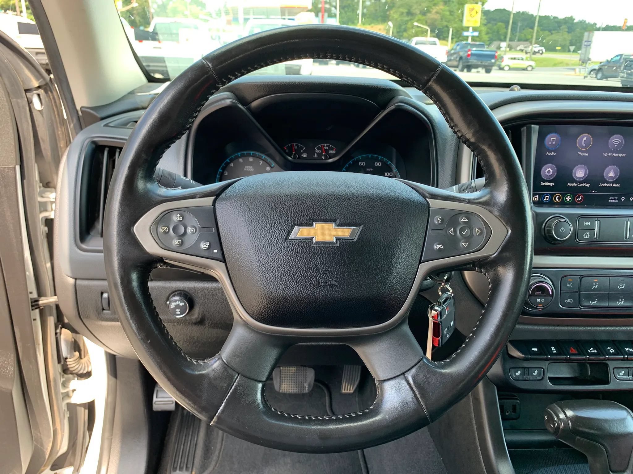 Used 2019 Chevrolet Colorado Z71 AWD/4WD image 9