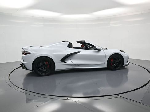 Used 2022 Chevrolet Corvette Stingray Premium Conv w/ Z51 Performance Package RWD image 31