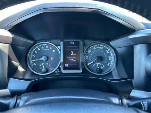Used 2020 Toyota Tacoma TRD Sport w/ TRD Premium Sport Package AWD/4WD image 29