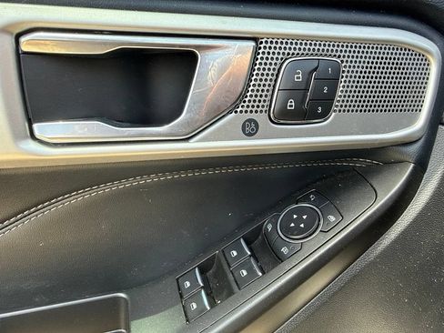 Used 2020 Ford Explorer Limited RWD image 10