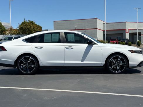 Used 2023 Honda Accord Sport image 6