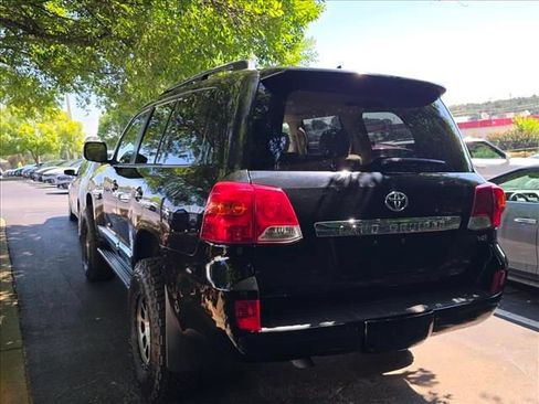 Used 2013 Toyota Land Cruiser AWD/4WD image 10