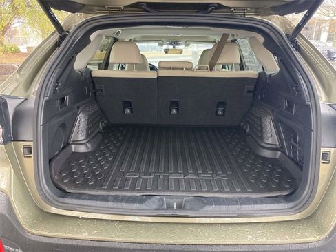 Used 2022 Subaru Outback Limited image 8