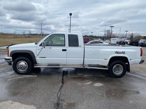 Used 1996 Chevrolet Silverado 3500 4x4 Extended Cab image 4