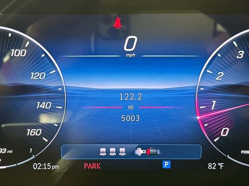 Used 2025 Mercedes-Benz C 300 Sedan image 12