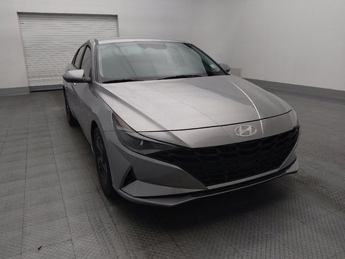 Used 2023 Hyundai Elantra SEL w/ Cargo Package image 14