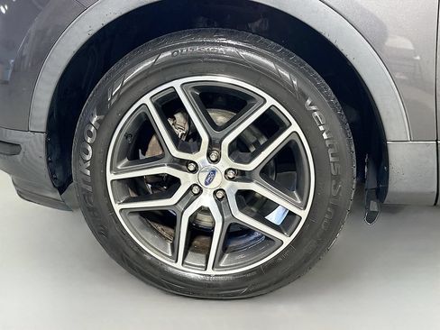Used 2019 Ford Explorer Sport w/ Equipment Group 401A AWD/4WD image 38