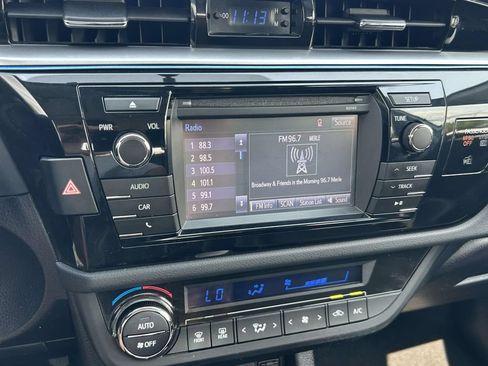 Used 2014 Toyota Corolla S FWD image 21