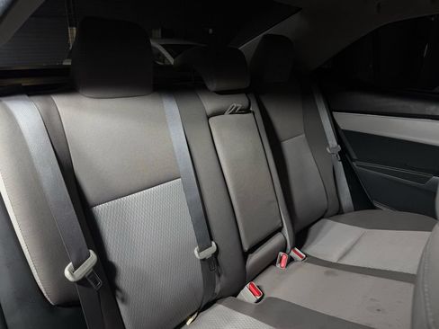 Used 2019 Toyota Corolla LE w/ Carpet Mat Package (TMS) FWD image 19