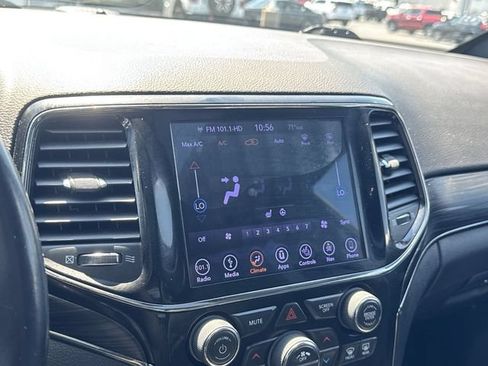 Used 2019 Jeep Grand Cherokee Limited X AWD/4WD image 25