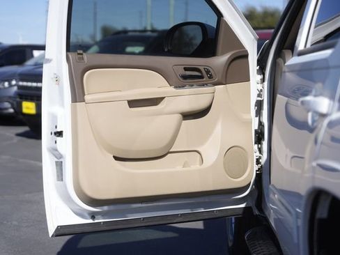 Used 2012 Chevrolet Tahoe LT image 33