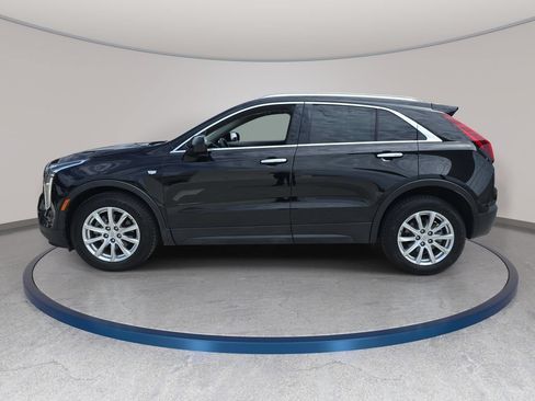 Used 2020 Cadillac XT4 Luxury w/ Cold Weather Package FWD image 9