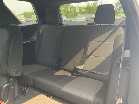 Used 2023 Chevrolet Traverse LT w/ LPO, Floor Liner Package AWD/4WD image 9