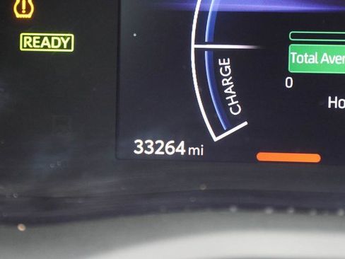 Used 2025 Toyota Camry SE image 27