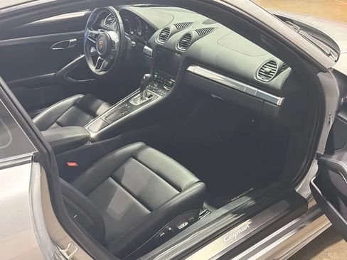Used 2024 Porsche 718 Cayman RWD image 75