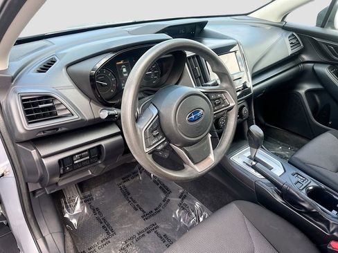 Used 2022 Subaru Impreza 2.0i Premium w/ Popular Package #1 AWD/4WD image 9