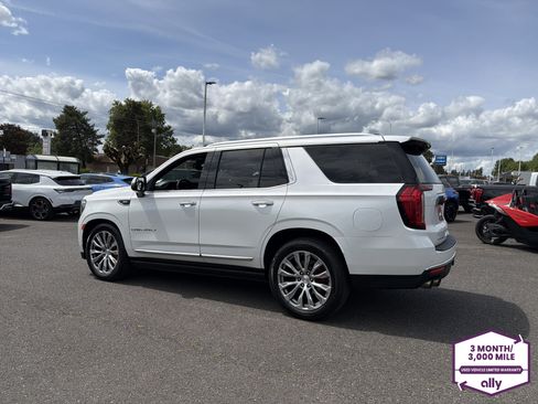 Used 2021 GMC Yukon Denali w/ Denali Ultimate Package AWD/4WD image 3