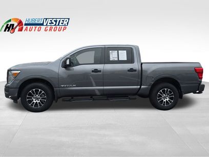 Used 2024 Nissan Titan SV w/ SV Convenience Package