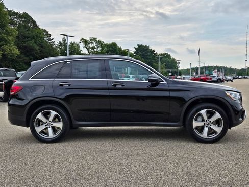 Used 2022 Mercedes-Benz GLC 300 4MATIC image 7