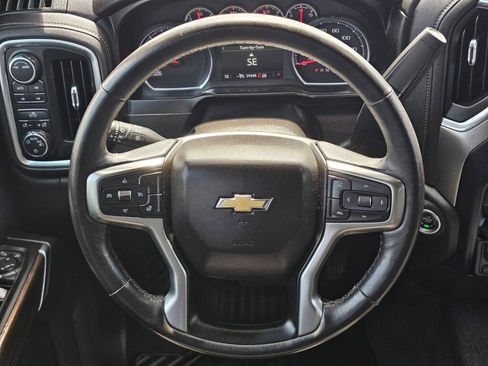 Used 2021 Chevrolet Silverado 1500 LT w/ Z71 Off-Road Package AWD/4WD image 19