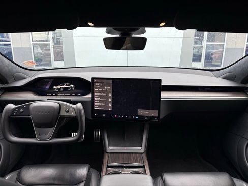 Used 2022 Tesla Model S image 13