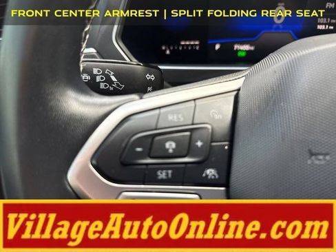 Used 2022 Volkswagen Tiguan SE w/ Panoramic Sunroof Package AWD/4WD image 18