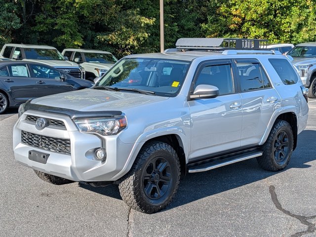 Used 2016 Toyota 4Runner SR5 RWD image 3
