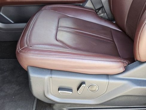 Used 2024 Ford Expedition Limited AWD/4WD image 24