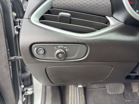 Used 2024 Chevrolet Malibu LT image 14